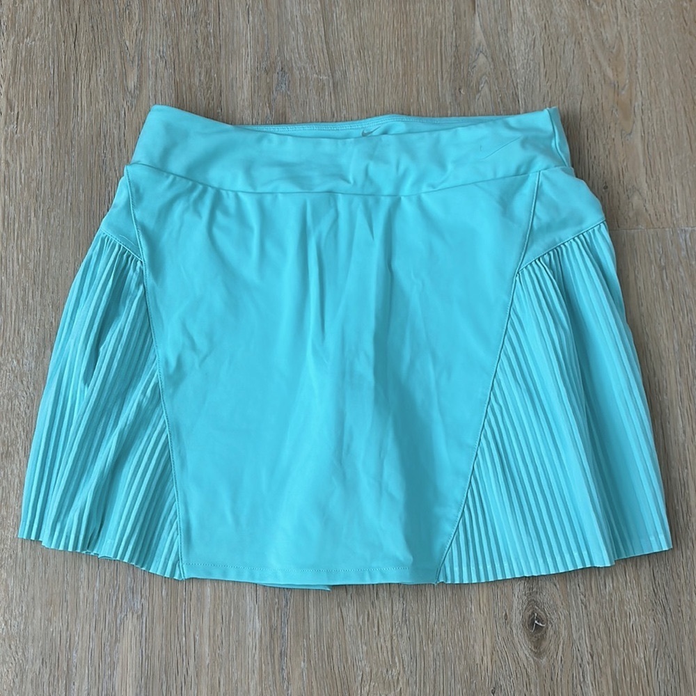 Nike Dri Fit Golf/Tennis skirt. Size S. Aqua/teal. Perfect condition